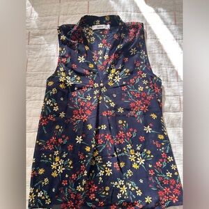 JustFab Woman’s Floral Top
